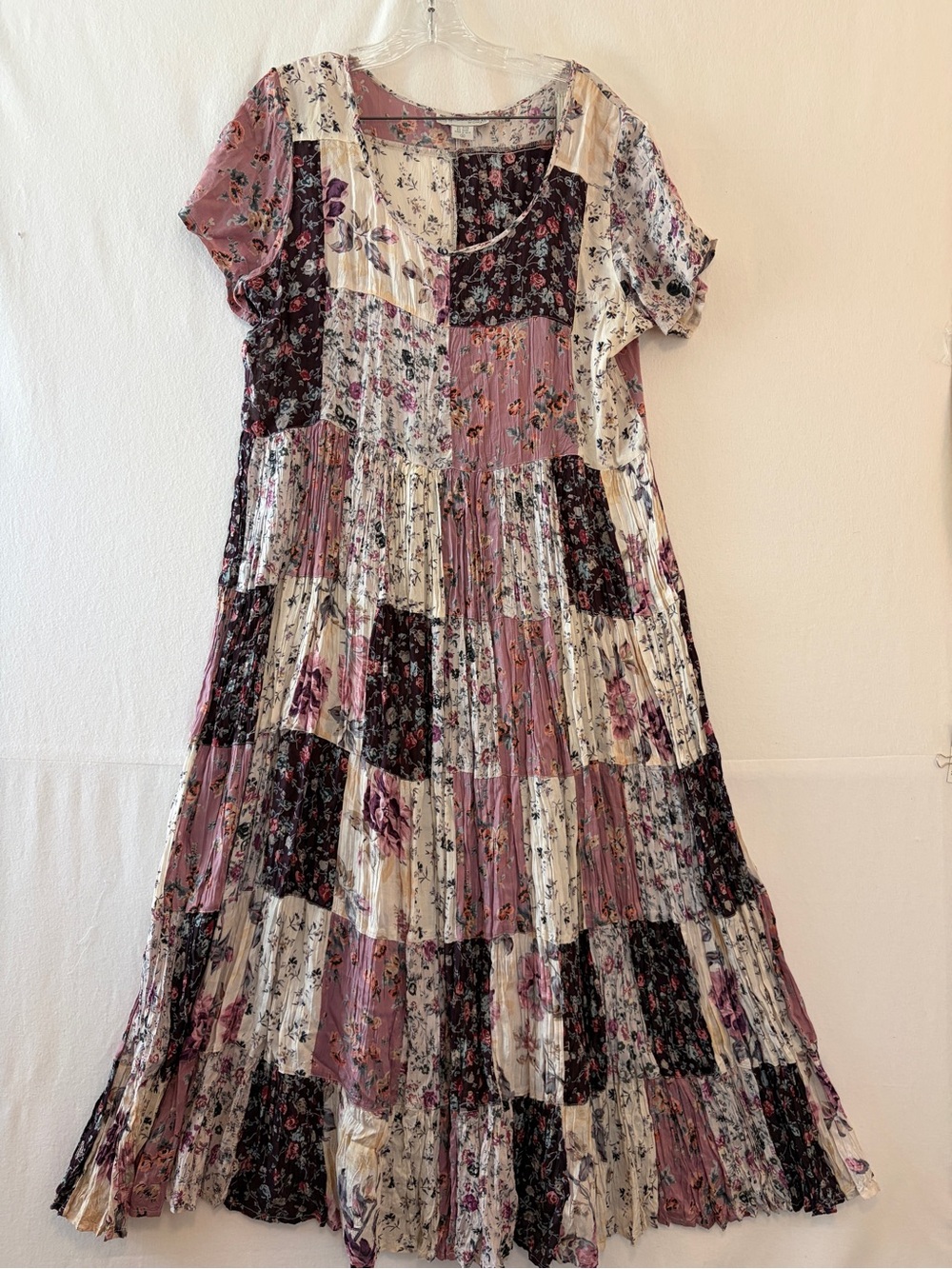 dressbarn Patchwork Floral Pleated Maxi Dress - Pink/Black/Cream Vintage witchy